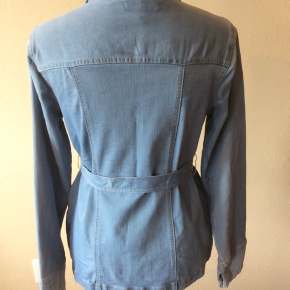 Cato V Light Wash Denim Jacket Size M, NWT - Picture 4 of 15